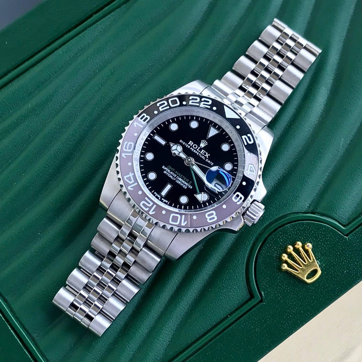 Adventure Series Master Gmt Black Watch