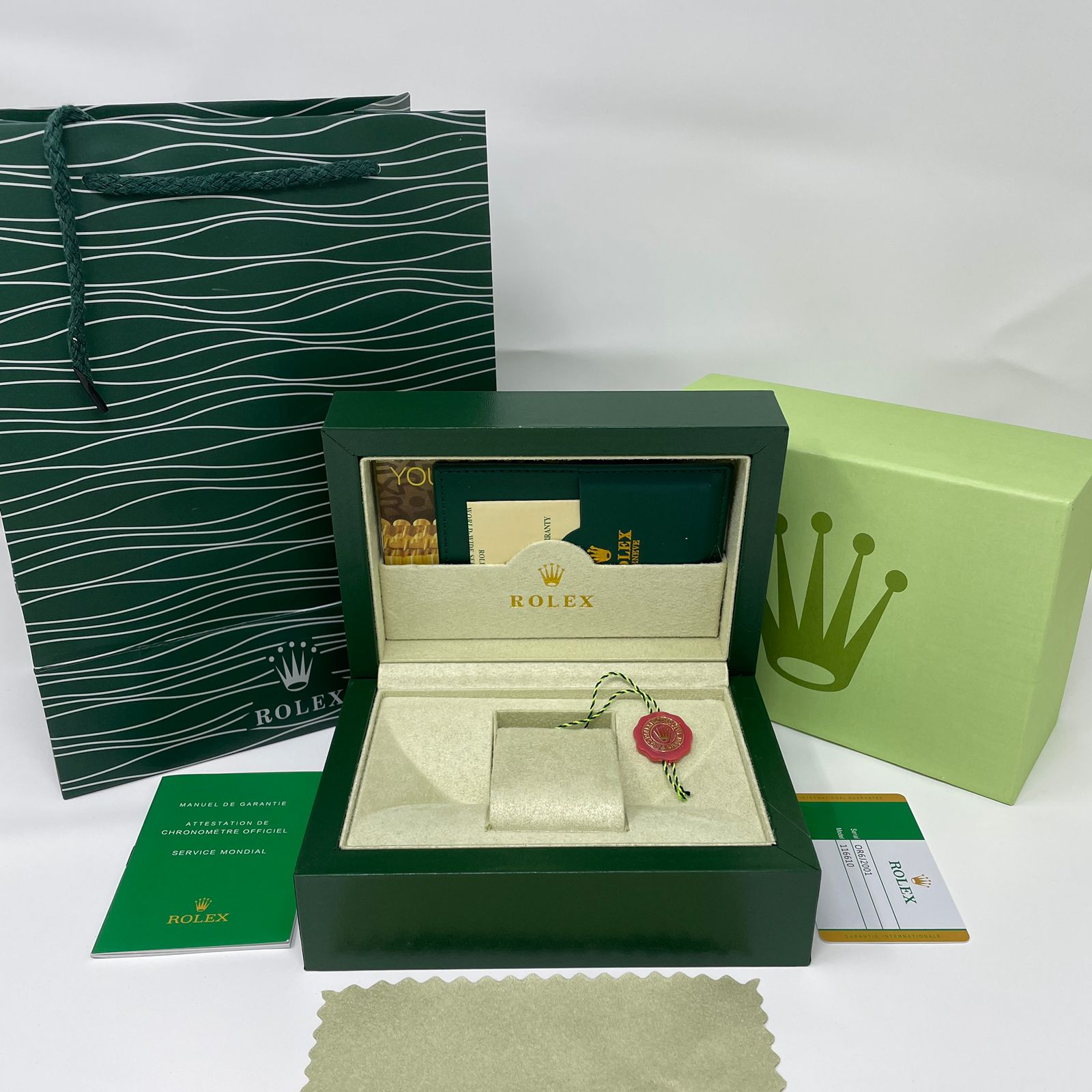 ROLEX GMT MASTER II BATMANT (CELL MODEL)
