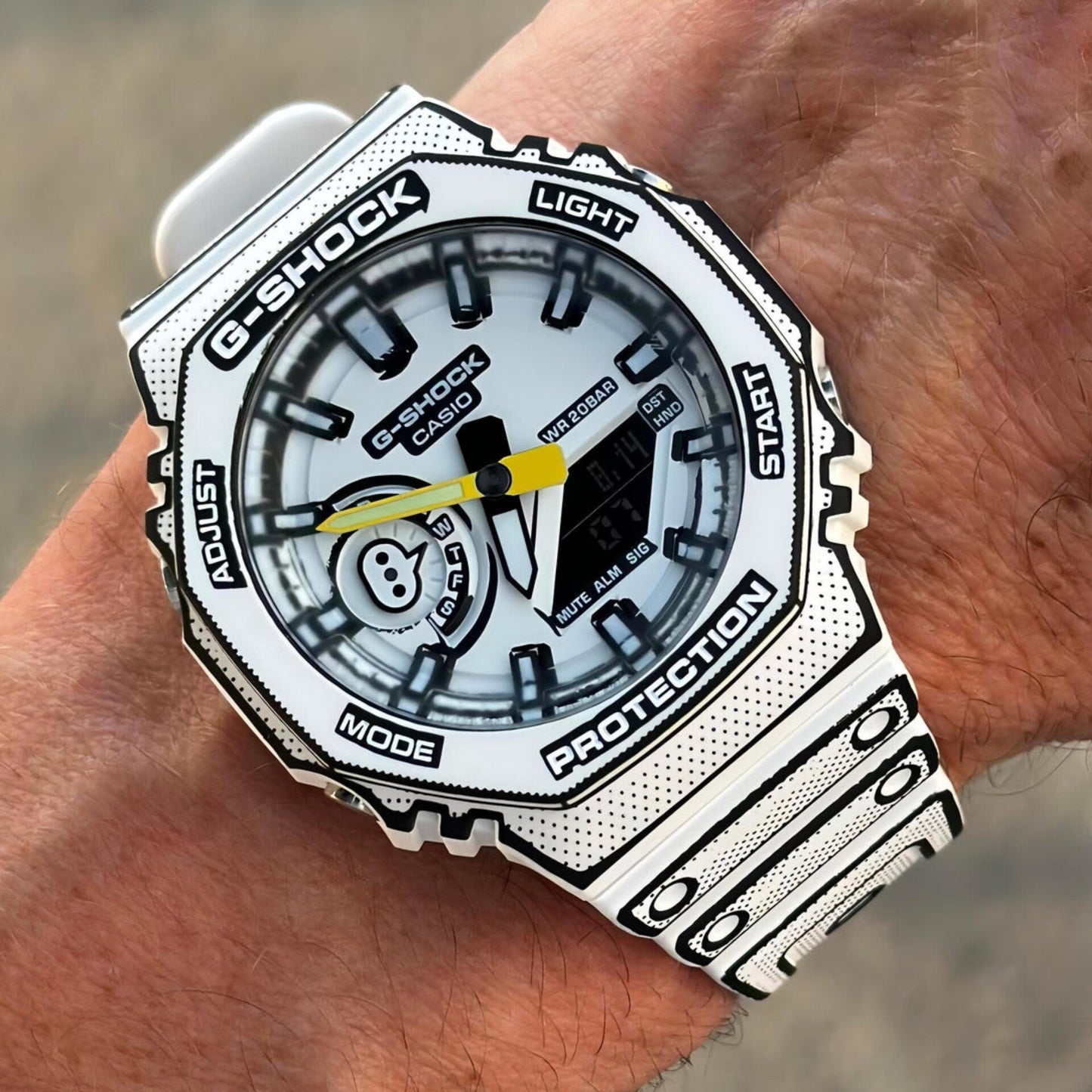 G-SHOCK MANGA EDITION (WHITE)