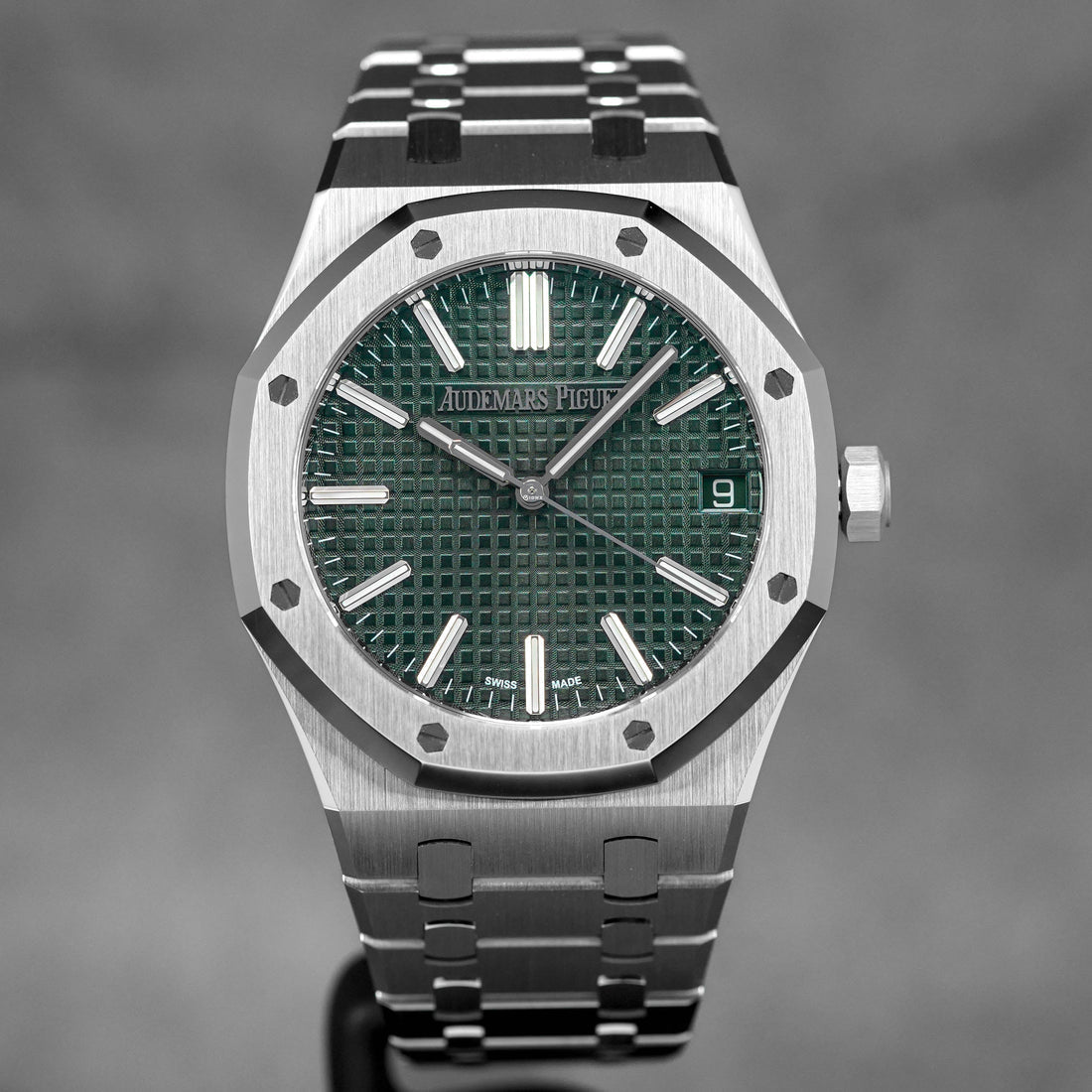 AUDEMARS PIGUET ROYAL OAK SILVER GREEN (JAPAN 1ST CELL MODEL)