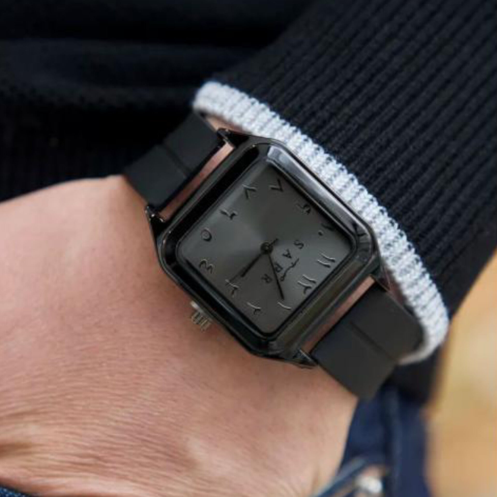 SABR WATCH WITH SILICON BELT